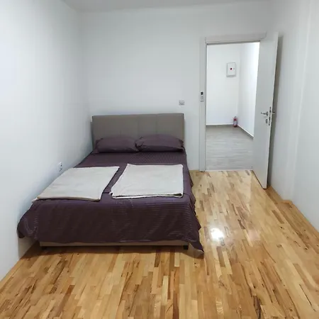 Apartment Pantelej Gates