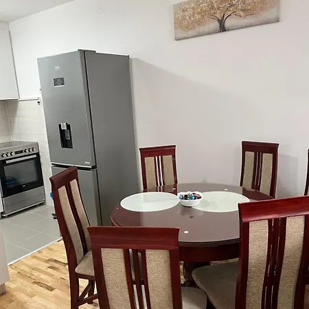 Pantelej Gates アパート Ni